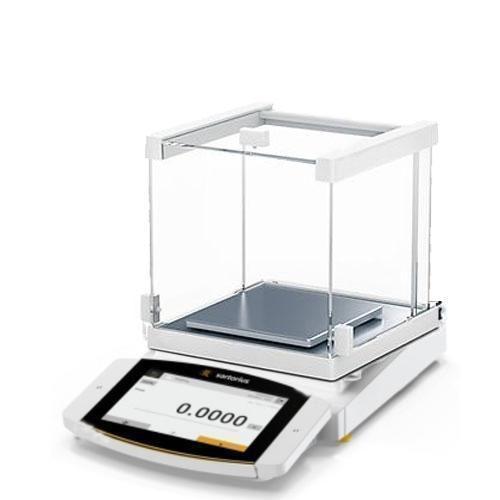 Sartorius Cubis II MCA - advanced - with colour touch screen display and weighing module capacity/readability  1,200g/0.001g. Manual draft shield . Registration S00.